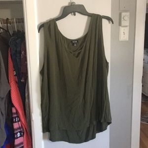 A.n.a. Green sleeveless top
